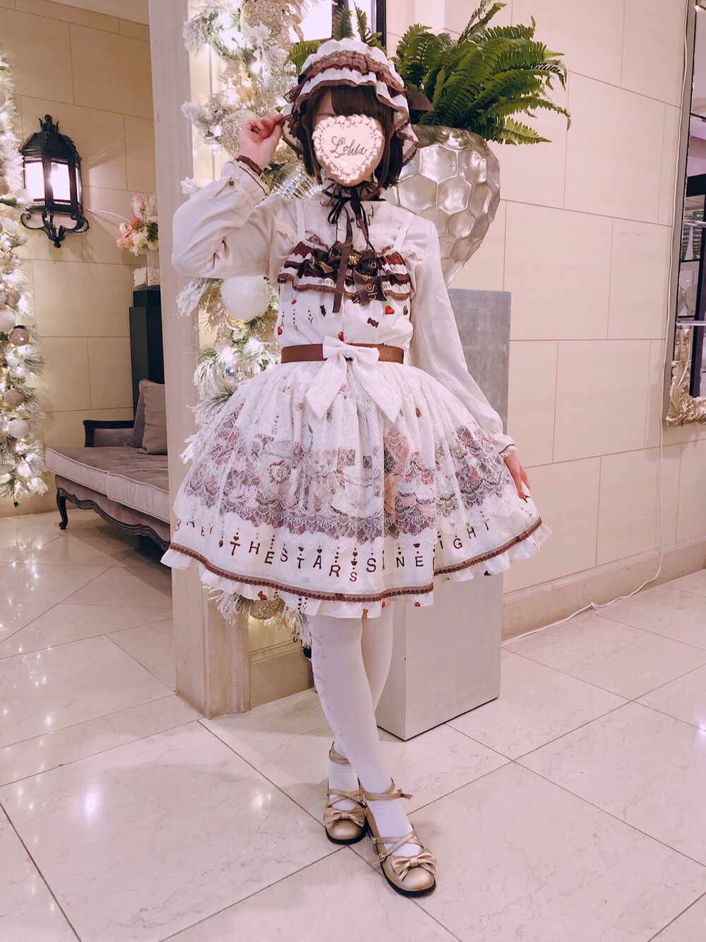「休日スタイル、お洒落さんとつながりたい、Angelic Pretty、BABYTHESTARSSHINEBRIGHT、ロリータ」｜「BABY,THE STARS SHINE BRIGHTのアイテム（ジャンパースカート、ブラウン系）」を使った、Rinoさん（レディース・164cm）の冬コーディネートの1枚目の写真