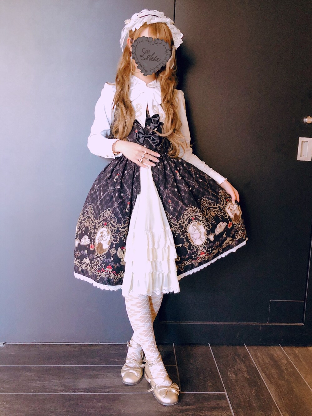 「冬、ロリータ、アリスアンドザパイレーツ」｜「alice andthe piratesのアイテム（ジャンパースカート、ブラック系）」を使った、Rinoさん（レディース・164cm）の冬コーディネートの1枚目の写真