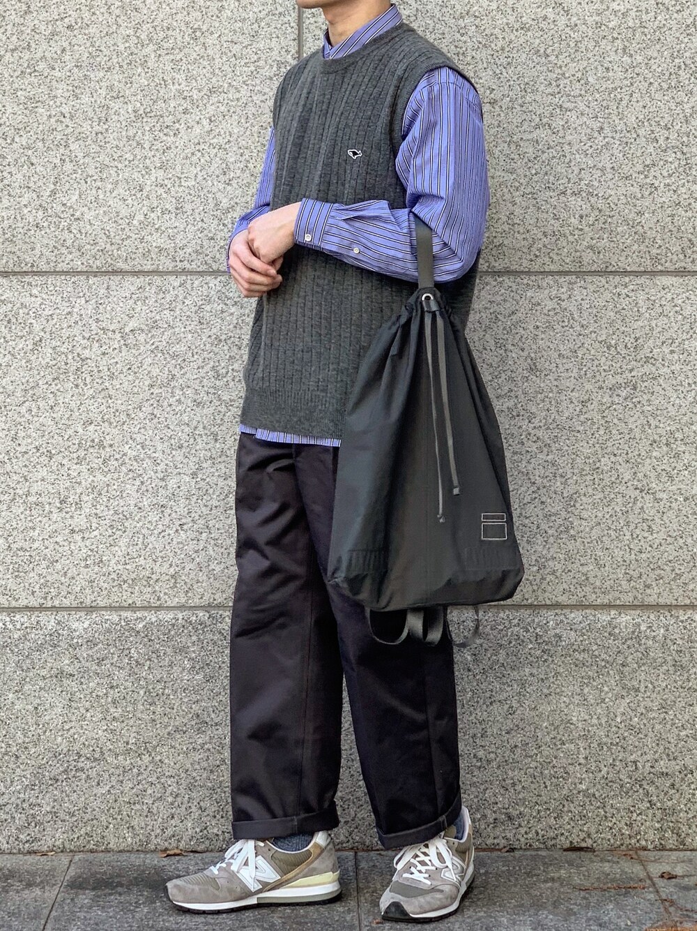 「neithers、blankof、anotheroffice、NEWBALANCE、NB996、korean、boy、CITYBOY 、casual、newsboy」｜「BLANKOFのアイテム（バッグ、グレー系）」を使った、gyustar95さん（メンズ・167cm）の春コーディネートの1枚目の写真