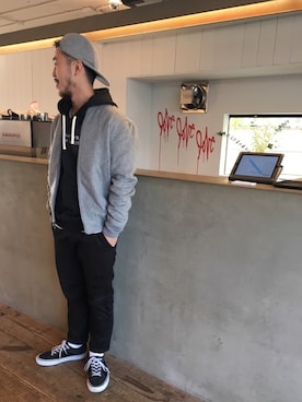 RYOJIさんの「Ditch Saturdays NYC Pullover Hoodie」を使ったコーディネート