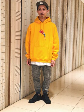 「MANASTASH（マナスタッシュ）のアイテム（パーカー）」を使った、SAKAZAKIさん（メンズ・167cm）の秋コーディネート