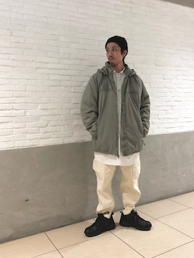 「MANASTASH（マナスタッシュ）のアイテム（カーゴパンツ）」を使った、SAKAZAKIさん（メンズ・167cm）の秋コーディネート
