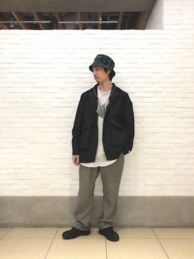 「inov-8（イノヴェイト）のアイテム（シューズ）」を使った、SAKAZAKIさん（メンズ・167cm）の冬コーディネート