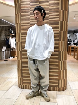 「and wander（アンドワンダー）のアイテム（シューズ）」を使った、SAKAZAKIさん（メンズ・167cm）の春コーディネート