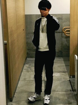 「ロールアップ」｜「アイテム（ジャージ）」を使った、Takashi さん（メンズ・171cm）の春コーディネート