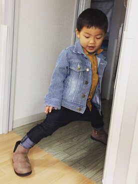 「HOT BISCUITS（ホットビスケッツ）のアイテム（デニムジャケット）」を使った、Keiko Shibataさん（キッズ・100cm）の秋コーディネート