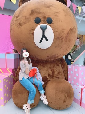 「NIKE（ナイキ）のNIKE W AIR MAX 97 LX (BIO BEIGE/BIO BEIGE-LIGHT CARBON) 【SP】（スニーカー）」を使った、餅さん（レディース・163cm）の春コーディネート