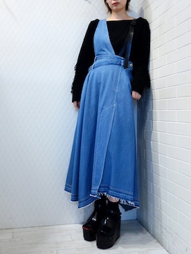 「リメイクデニム」｜「アイテム（ニット/セーター）」を使った、レーヴルさん（レディース・163cm）の冬コーディネート