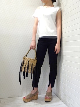 「AULA（アウラ）のアイテム」を使った、レーヴルさん（レディース・164cm）の春コーディネート