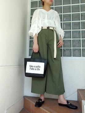 「AULA（アウラ）のアイテム」を使った、レーヴルさん（レディース・169cm）の冬コーディネート