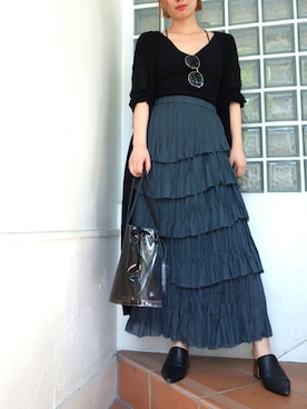「NINE（ナイン）のアイテム」を使った、レーヴルさん（レディース・163cm）の春コーディネート