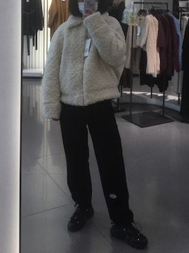 「通勤穿搭」｜「アイテム（その他アウター）」を使った、sawooさん（レディース・163cm）の秋コーディネート