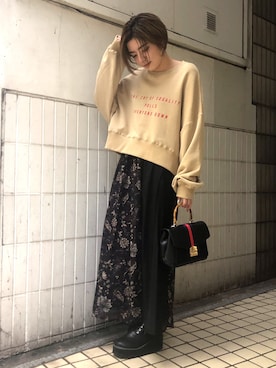 「厚底ブーツ」｜「アイテム（スニーカー）」を使った、REINAさん（レディース・158cm）の秋コーディネート