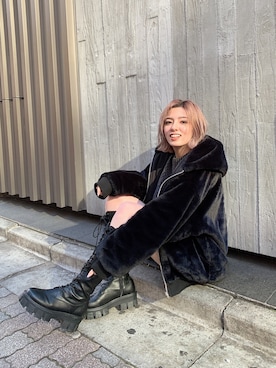 「ENVYM（アンビー）のＬＡＣＥ ＵＰロングブーツ（ブーツ）」を使った、REINAさん（レディース・158cm）の冬コーディネート