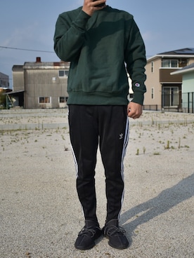 「イージーブースト」｜「アイテム（スウェット）」を使った、かいとさん（メンズ・170cm）の春コーディネート