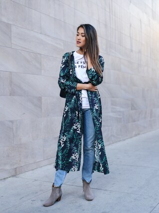 Amy is wearing House Of Harlow1960 "House of Harlow x REVOLVE Yoselin Maxi Bed Jacket"
