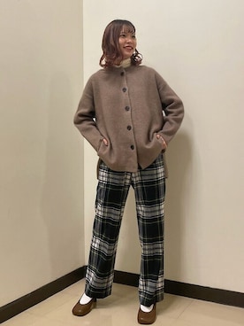 「リブニット」｜「アイテム（その他トップス）」を使った、新谷さん（レディース・157cm）の冬コーディネート