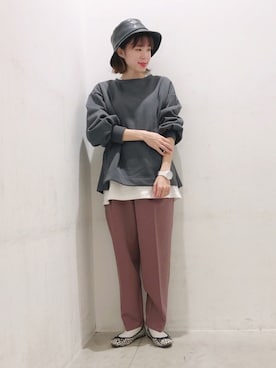 「earth music&ecology（アースミュージックアンドエコロジー）のハイウエストテーパードパンツ ＊（その他パンツ）」を使った、ヨシカワさん（レディース・150cm）の冬コーディネート