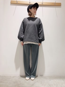 「earth music&ecology（アースミュージックアンドエコロジー）の選べるリブパンツ(サテン)　＊（その他パンツ）」を使った、ヨシカワさん（レディース・150cm）の冬コーディネート