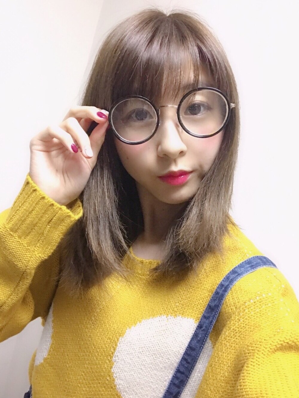 「ニット、ドット、ドット柄、カジュアルコーデ、低身長、めがね、プチプラコーデ、おしゃれさんと繋がりたい、ラクチンコーデ、ゆるコーデ」｜「Juicyのアイテム（ニット/セーター、イエロー系）」を使った、ピタちゃんさん（レディース・152cm）の冬コーディネートの1枚目の写真