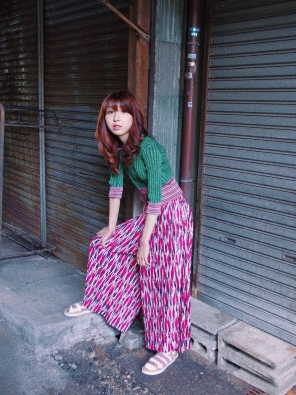 「大人カジュアル、オトナ女子、楽チンコーデ、ワイドパンツ、低身長、夏コーデ、今日のコーデ、夏、きれいめカジュアル、サンダル」｜「EDIT. FOR LULUの【JOURDEN】 ラメH/Sカーディガン◆（カーディガン/ボレロ、グリーン系）」を使った、ピタちゃんさん（レディース・153cm）の夏コーディネートの1枚目の写真