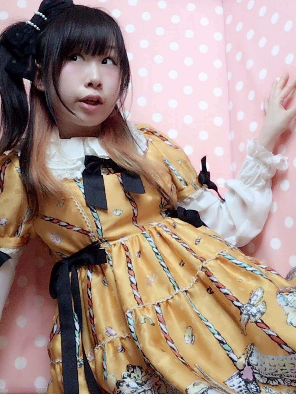 「ootd、ワンピース、ハロウィン、ロリータ、オレンジ、harajuku、Kawaii、Cute、Japan、lolita」｜「BABY,THE STARS SHINE BRIGHTのアイテム（ワンピース、オレンジ系）」を使った、鈴木りぇさん（レディース・156cm）の春コーディネートの1枚目の写真