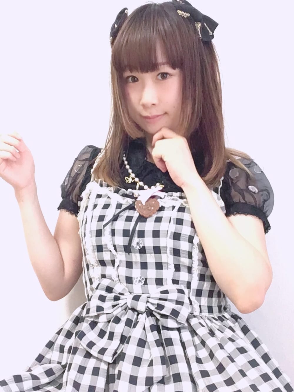 「黒、モノトーン、夏のワントーンコーデ、ロリータ、ロリィタ、かわいい、チェックワンピース、ギンガムチェック、outfit、Kawaii」｜「Angelic Prettyのアイテム（ワンピース、ブラック系）」を使った、鈴木りぇさん（レディース・156cm）の夏コーディネートの1枚目の写真
