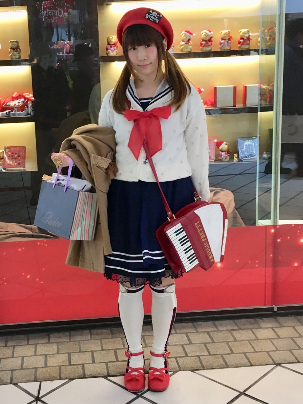 「セーラーワンピース、ロリィタ、ロリータ、かわいい、女の子、lolita、ネイビー、ニットカーディガン、オーガンジー、Aライン」｜「Angelic Prettyのアイテム（ワンピース、ブルー系）」を使った、鈴木りぇさん（レディース・156cm）の冬コーディネートの1枚目の写真