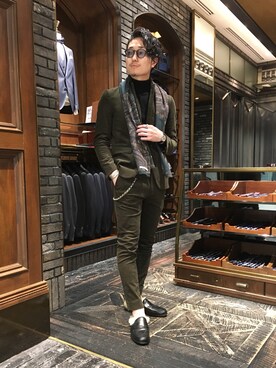 「カーキ」｜「アイテム（セットアップ）」を使った、nano・universe 名古屋ラシック STAFFさん（メンズ・170cm）の秋コーディネート