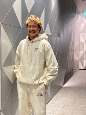 「MANASTASH（マナスタッシュ）のアイテム（パーカー）」を使った、tenkuluさん（メンズ・174cm）の秋コーディネート