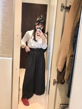 「disney」｜「アイテム（アナログ腕時計）」を使った、仁さん（レディース・164cm）の春コーディネート