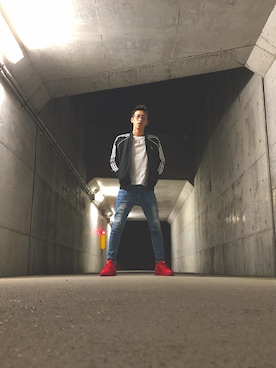 「CavariA（キャバリア）のアイテム（パンツ）」を使った、てるさん（メンズ・171cm）の秋コーディネート