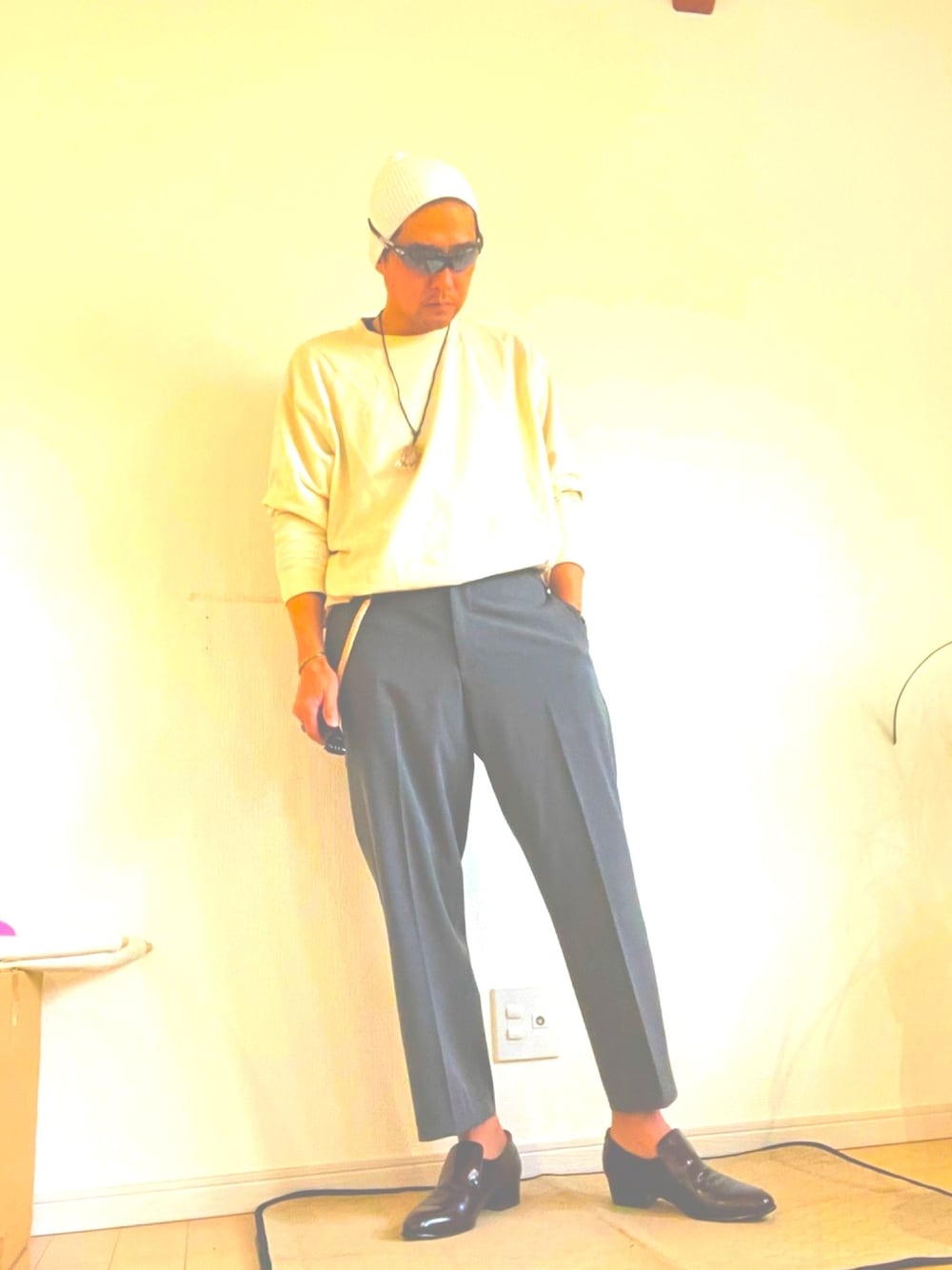 「UNIQLOのアイテム（スウェットパンツ、グレー系）」を使った、Masaoたむらさん（メンズ・174cm）の春コーディネートの1枚目の写真