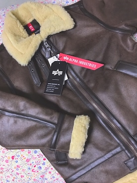 「Alpha Industries（アルファインダストリーズ）のアイテム（ムートンコート）」を使った、Melindaさん（レディース・153cm）の秋コーディネート