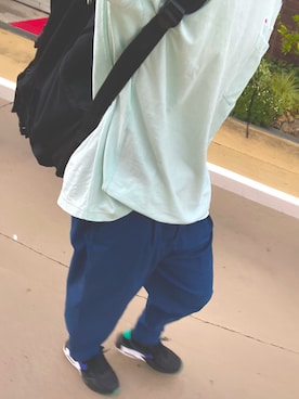 「YAKPAK（ヤックパック）のアイテム（バックパック/リュック）」を使った、熱田佐武さん（メンズ・170cm）の夏コーディネート