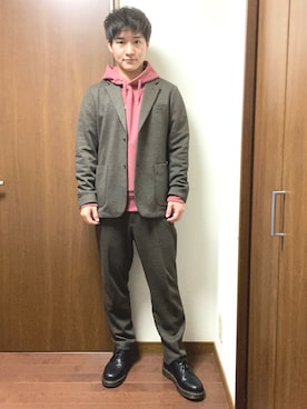 「マーチン」｜「アイテム（その他アウター）」を使った、熱田佐武さん（メンズ・170cm）の秋コーディネート