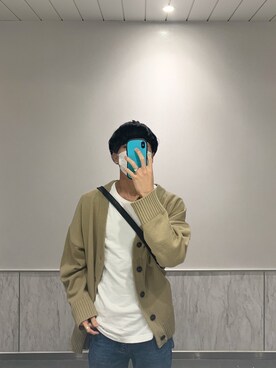 「instagramフォローお願いします」｜「アイテム（デニムパンツ）」を使った、omiさん（メンズ・177cm）の春コーディネート