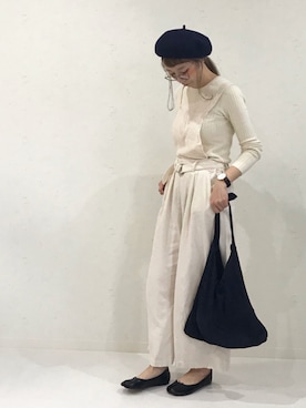 「MidiUmi（ミディウミ）のアイテム（オールインワン・サロペット）」を使った、ちばのぞみ。さん（レディース・165cm）の秋コーディネート