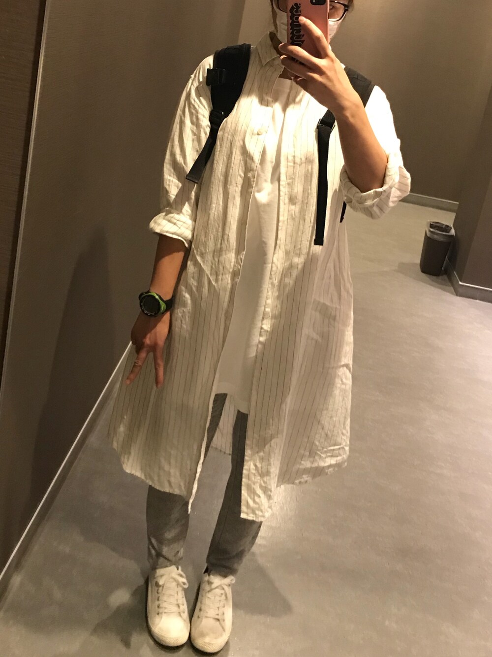 「無印良品のアイテム（シャツワンピース、ホワイト系）」を使った、nyanmachi*さん（レディース・156cm）の夏コーディネートの1枚目の写真
