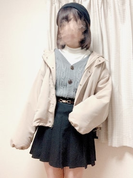 「ミニスカート」｜「アイテム（マウンテンパーカー）」を使った、hiiさん（レディース・157cm）の冬コーディネート