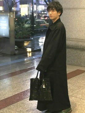 「Yohji Yamamoto（ヨウジヤマモト）のアイテム（その他アウター）」を使った、KAZUKIさん（メンズ・166cm）の秋コーディネート