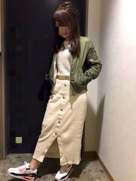 「earth music&ecology（アースミュージックアンドエコロジー）のアイテム（MA-1）」を使った、ちゃばさん（レディース・148cm）の春コーディネート