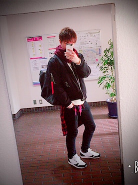 「SPINNS（スピンズ）のアイテム（ノーカラージャケット）」を使った、リュウさん（メンズ・181cm）の冬コーディネート