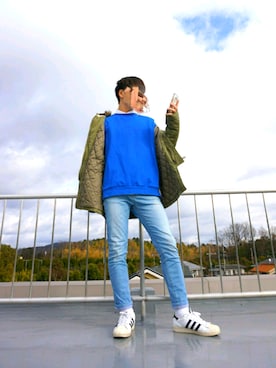 「ラコステ」｜ヨーヘイキックスさん（メンズ・177cm・10代）の冬コーディネート
