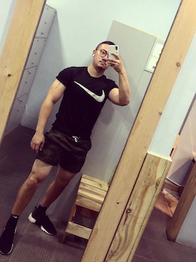 「Abercrombie&Fitch（アバークロンビーアンドフィッチ）のアイテム（カーゴパンツ）」を使った、蛋妮🐷さん（メンズ・175cm）の夏コーディネート