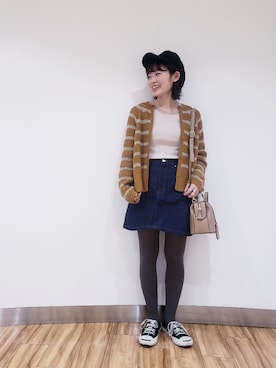「グリッター」｜「アイテム（スニーカー）」を使った、sakiiiさん（レディース・151cm）の秋コーディネート