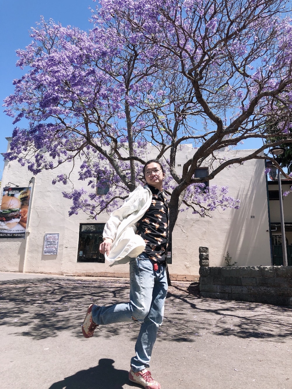 「sydney、Taiwan」｜「Disneyのアイテム（シャツ/ブラウス、ブラック系）」を使った、李瑞可さん（メンズ・170cm）の夏コーディネートの1枚目の写真