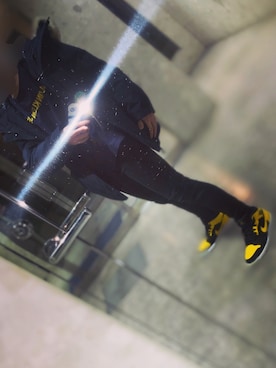 「ZARA（ザラ）のアイテム（パンツ、ブラック系）」を使った、crirona1985さん（メンズ・165cm）の春コーディネート
