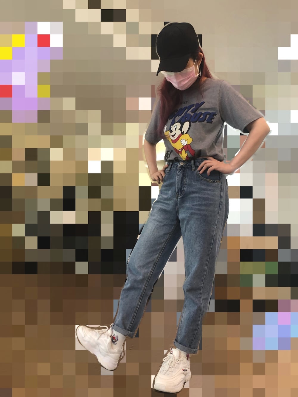 「FILAのアイテム（その他シューズ、ホワイト系）」を使った、黃波利さん（レディース・158cm）の春コーディネートの1枚目の写真