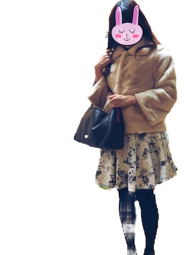 「ROPE' PICNIC（ロペピクニック）のボーダーカットファージャケット（ノーカラージャケット、ホワイト系）」を使った、LiMoさん（レディース）の冬コーディネート